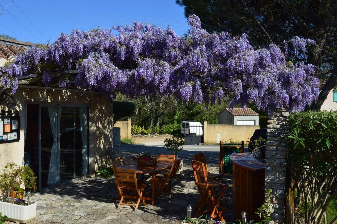 Hotel Espace Loisirs à Saint-Martin-dʼArdèche Extérieur photo