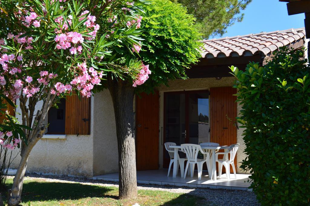 Hotel Espace Loisirs à Saint-Martin-dʼArdèche Chambre photo